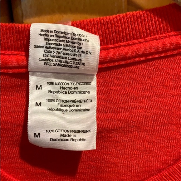 UW Madison Bucky Badger Tee Shirt - Picture 6 of 6